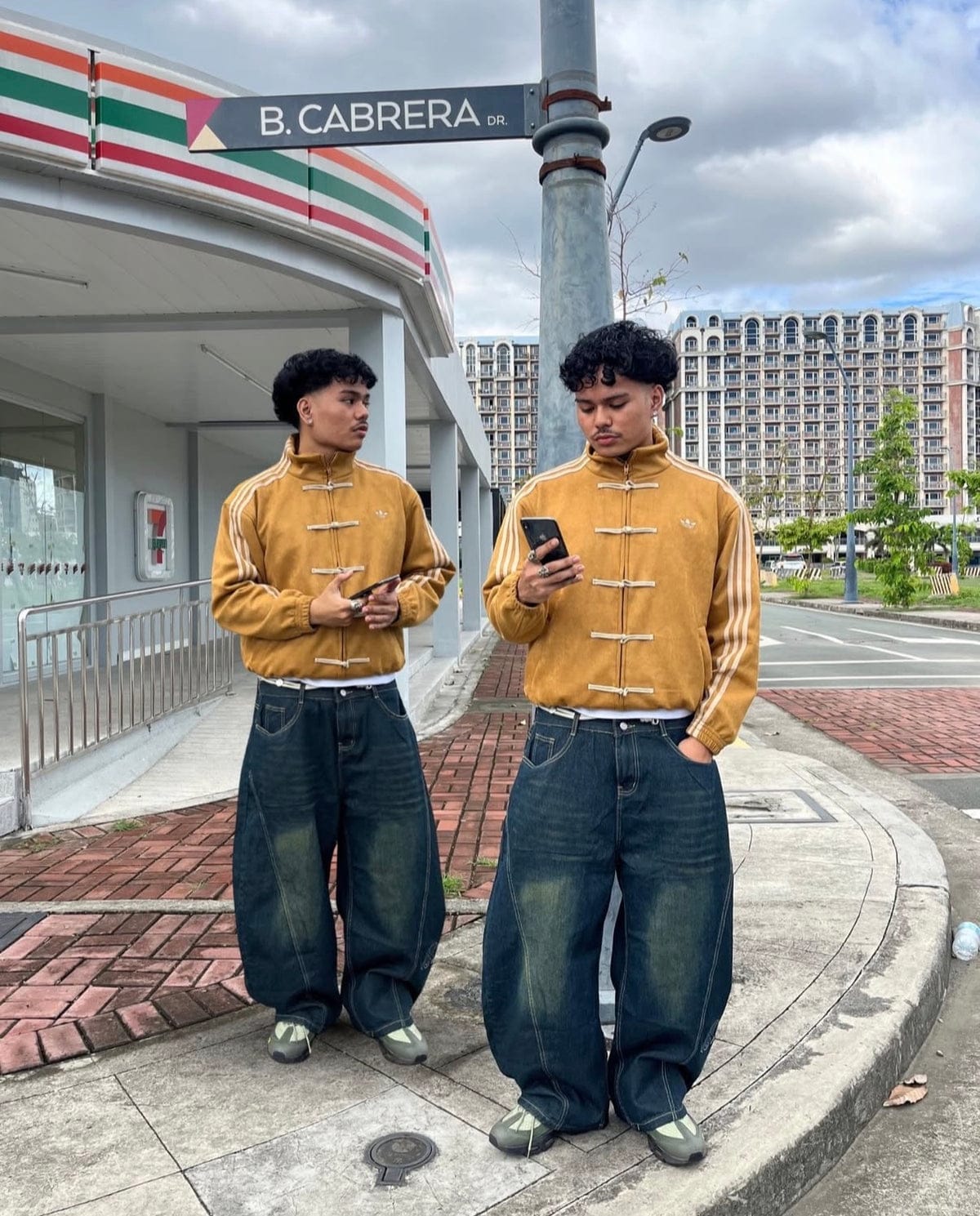 WearCrafts Golden Streetwear Jacket – Premium Urban Winter Essential